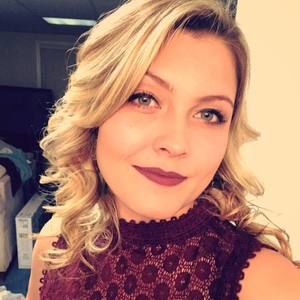 Meet your Posher, Christina